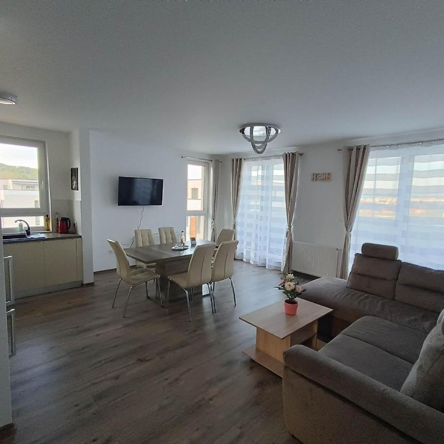Neue, Moderne Penthousewohnung Sighișoara Zewnętrze zdjęcie